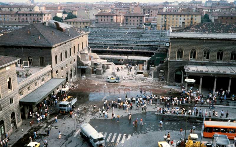 Strage alla stazione di Bologna